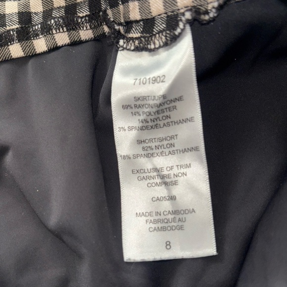 - Herringbone skort *second-hand - Picture 4 of 6